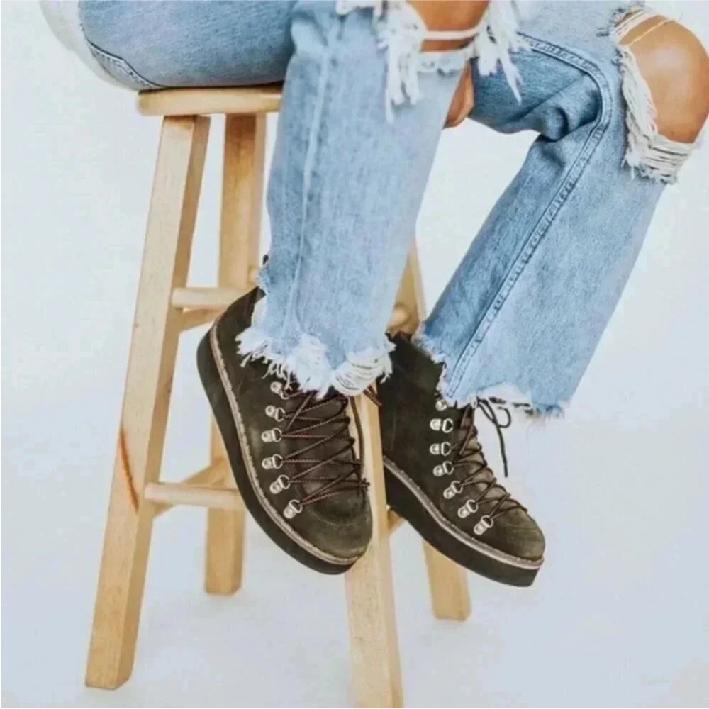 Free People | Durango Suede Lace Up Platform Hiking Boots